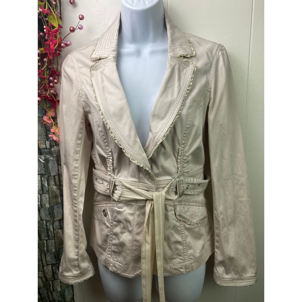WHITE HOUSE / BLACK MARKET  BLAZER